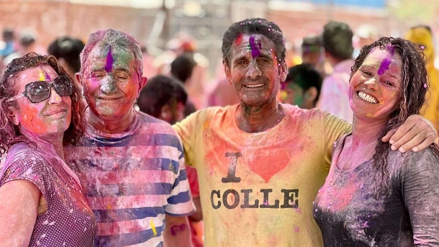 India Karni guests enjoying their journey