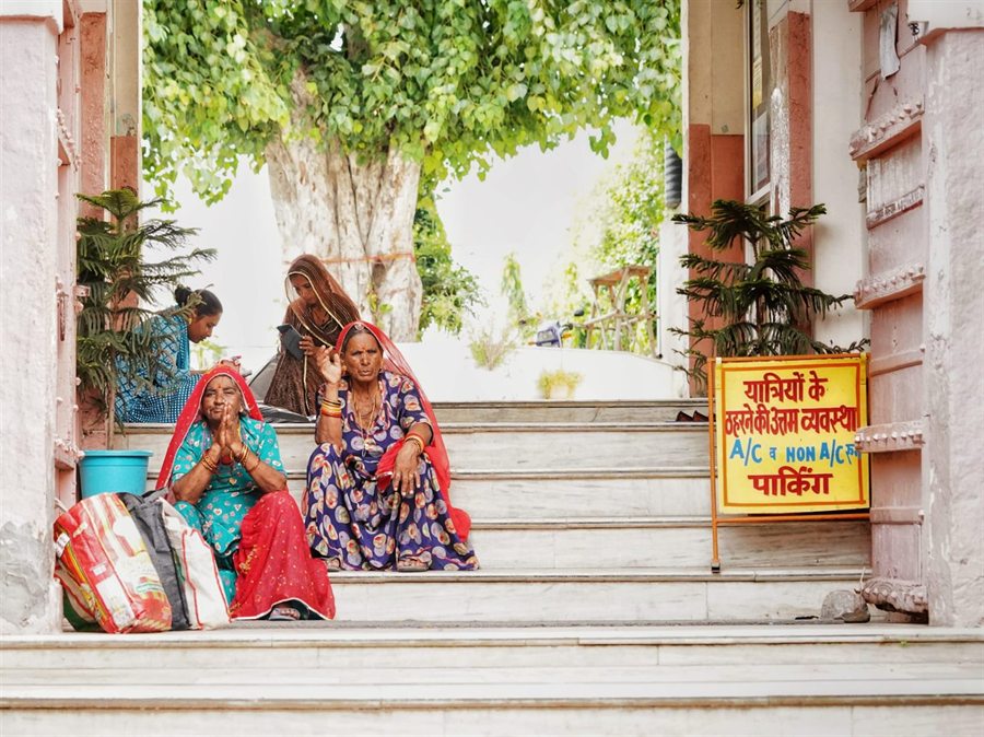 India Karni guests enjoying their journey