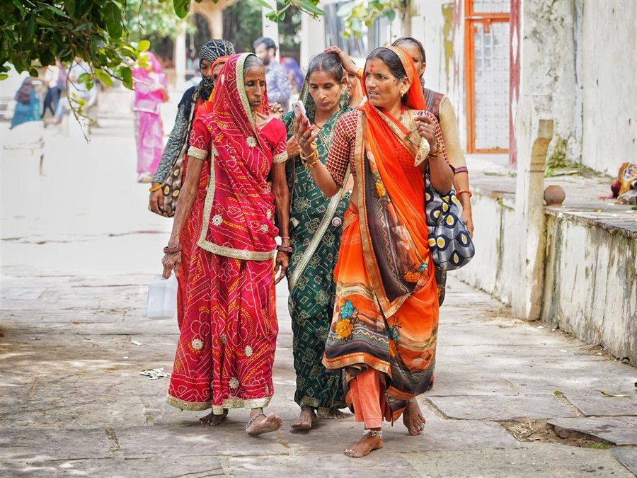 India Karni guests enjoying their journey