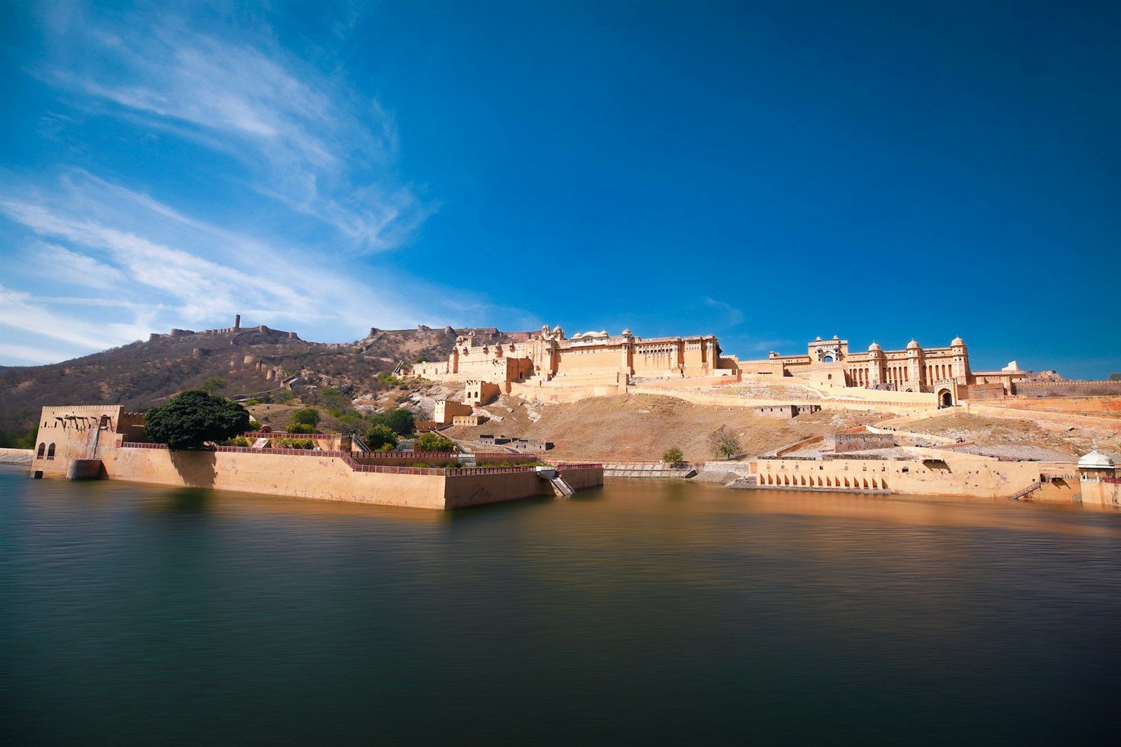 Explore in and around Pink City