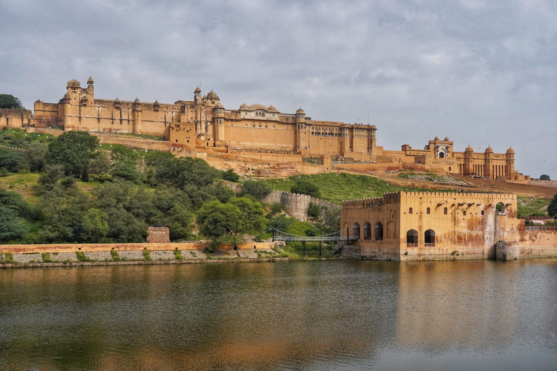 Explore in and around Pink City