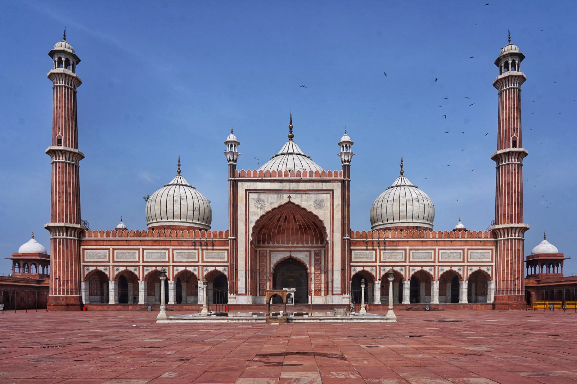 Farewell Pink City, head to Delhi