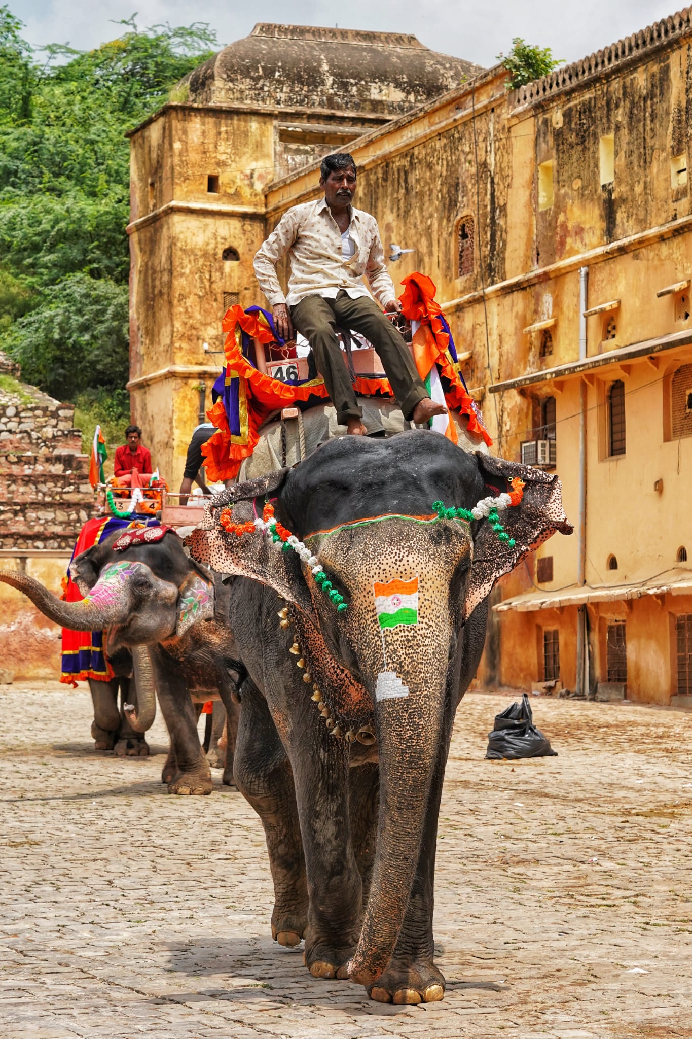 Bid Adieu to the Land of the Taj and head to the Pink City (Jaipur)