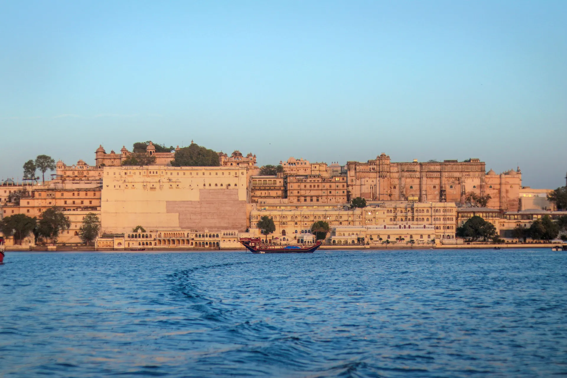 Explore the City of Lakes