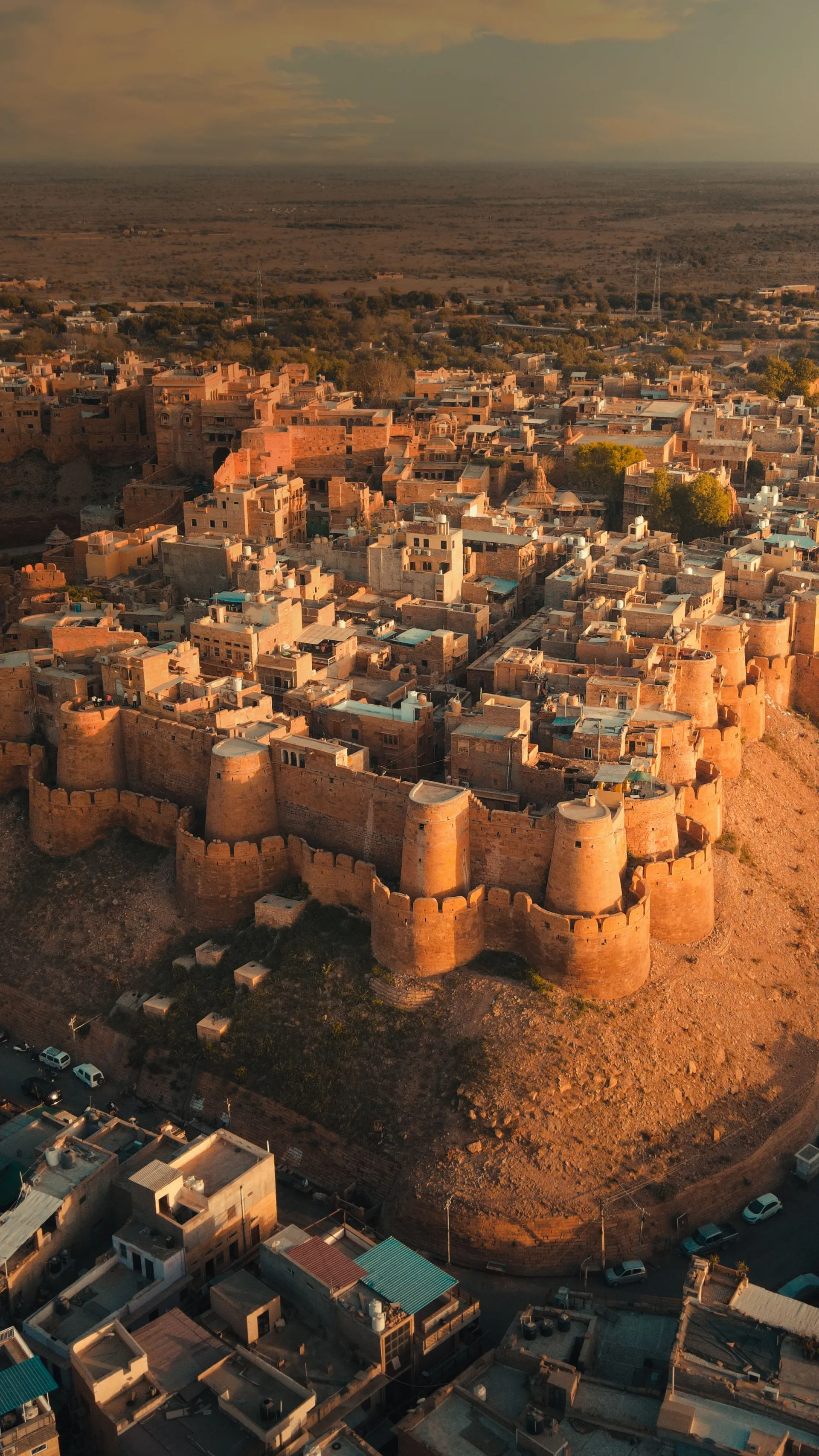 Farewell Golden City, as you head to Bikaner, via Ramdeora and Kheechan
