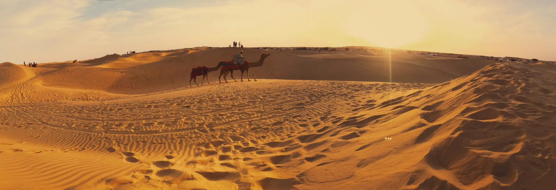 The Golden City and the Dunes